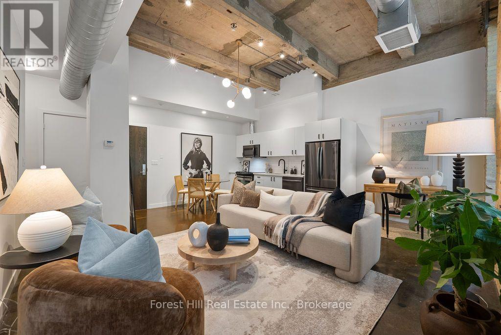#119 201 CARLAW AVENUE - 1