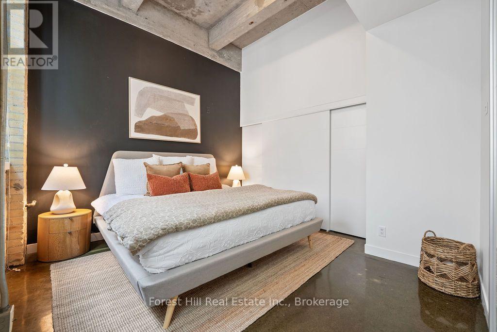 #119 201 CARLAW AVENUE - 15