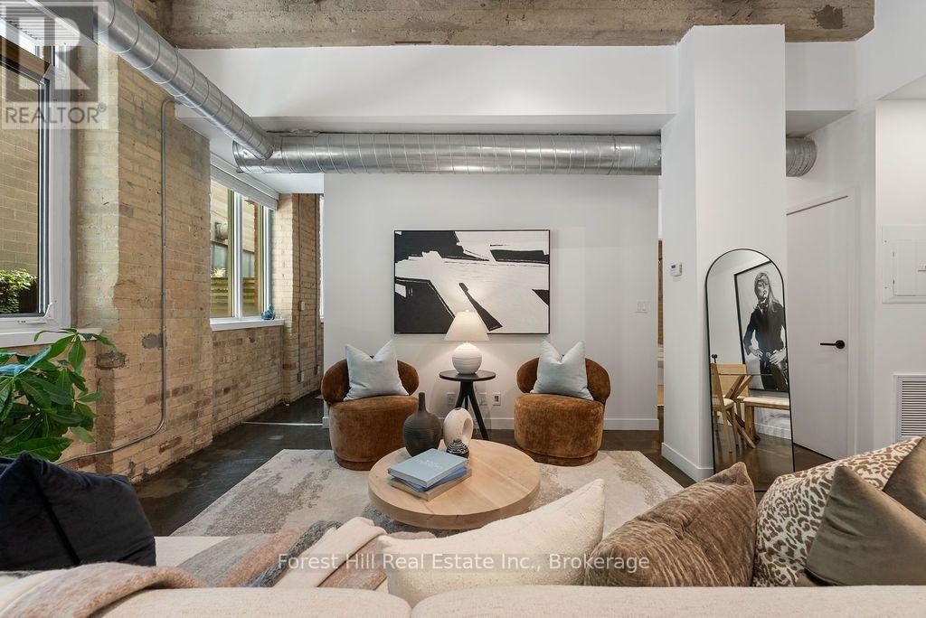 #119 201 CARLAW AVENUE - 6