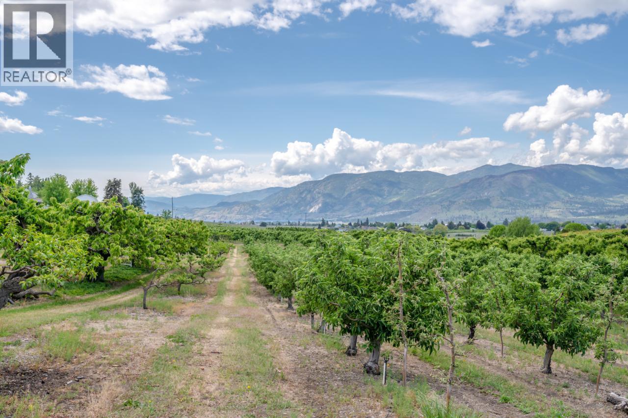 150 Upper Bench Road N, Penticton