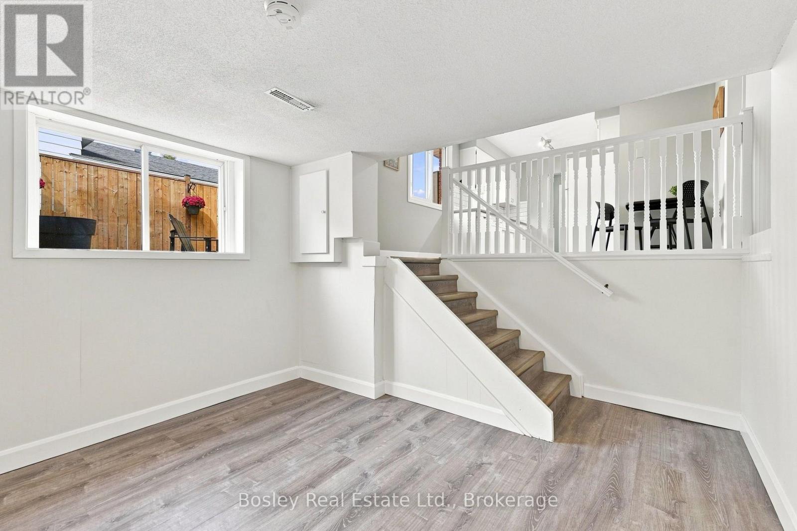 4 GRIFFIN ROAD - Image 26
