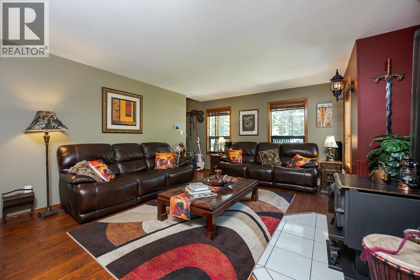 Photo 9 of 41 — 11590 WOODLAND ROAD · Prince George, BC