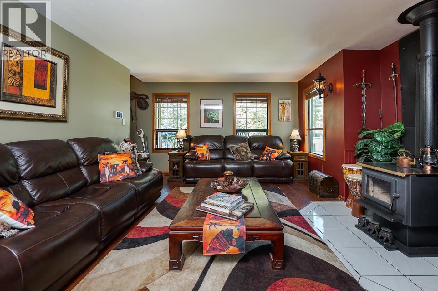 Photo 8 of 41 — 11590 WOODLAND ROAD · Prince George, BC