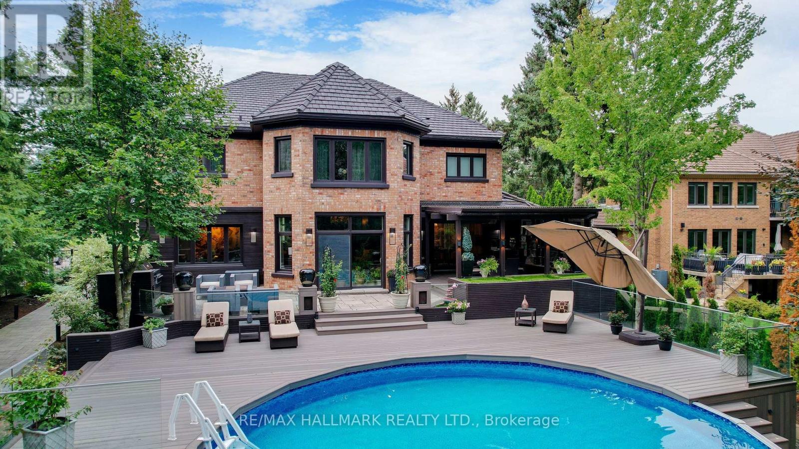 101 LONGVIEW CRESCENT - 48