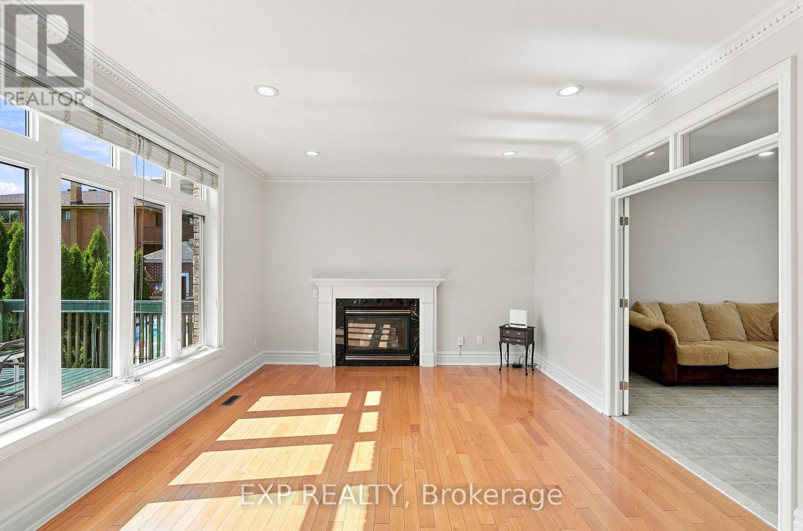 33 VALLEYFORD AVENUE - 11