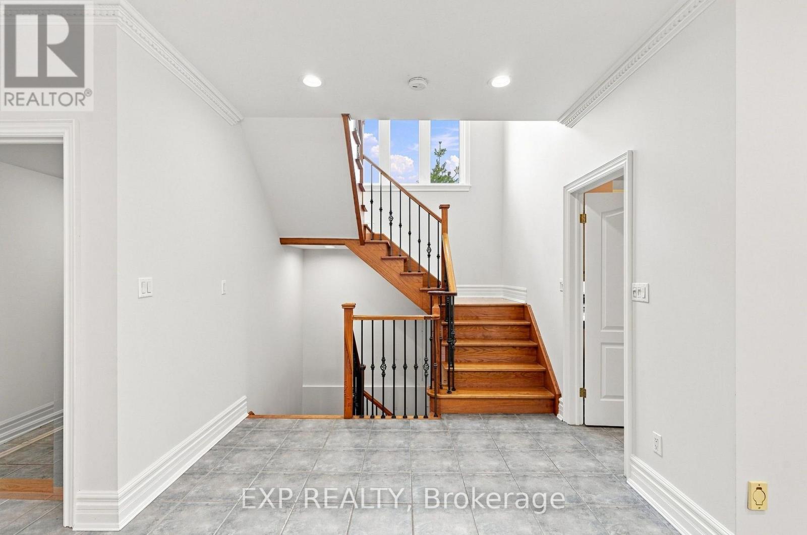 33 VALLEYFORD AVENUE - 14