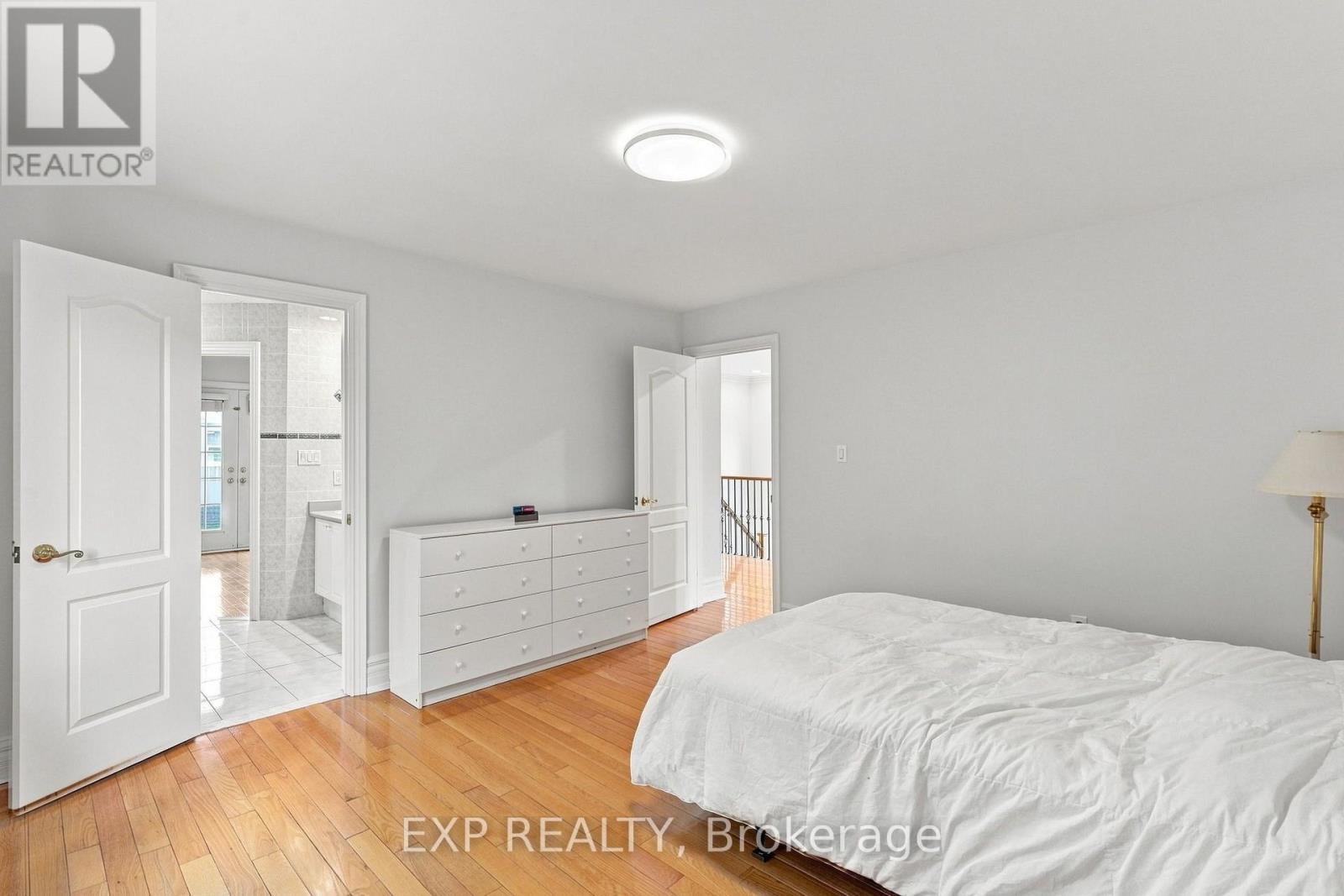 33 VALLEYFORD AVENUE - 21