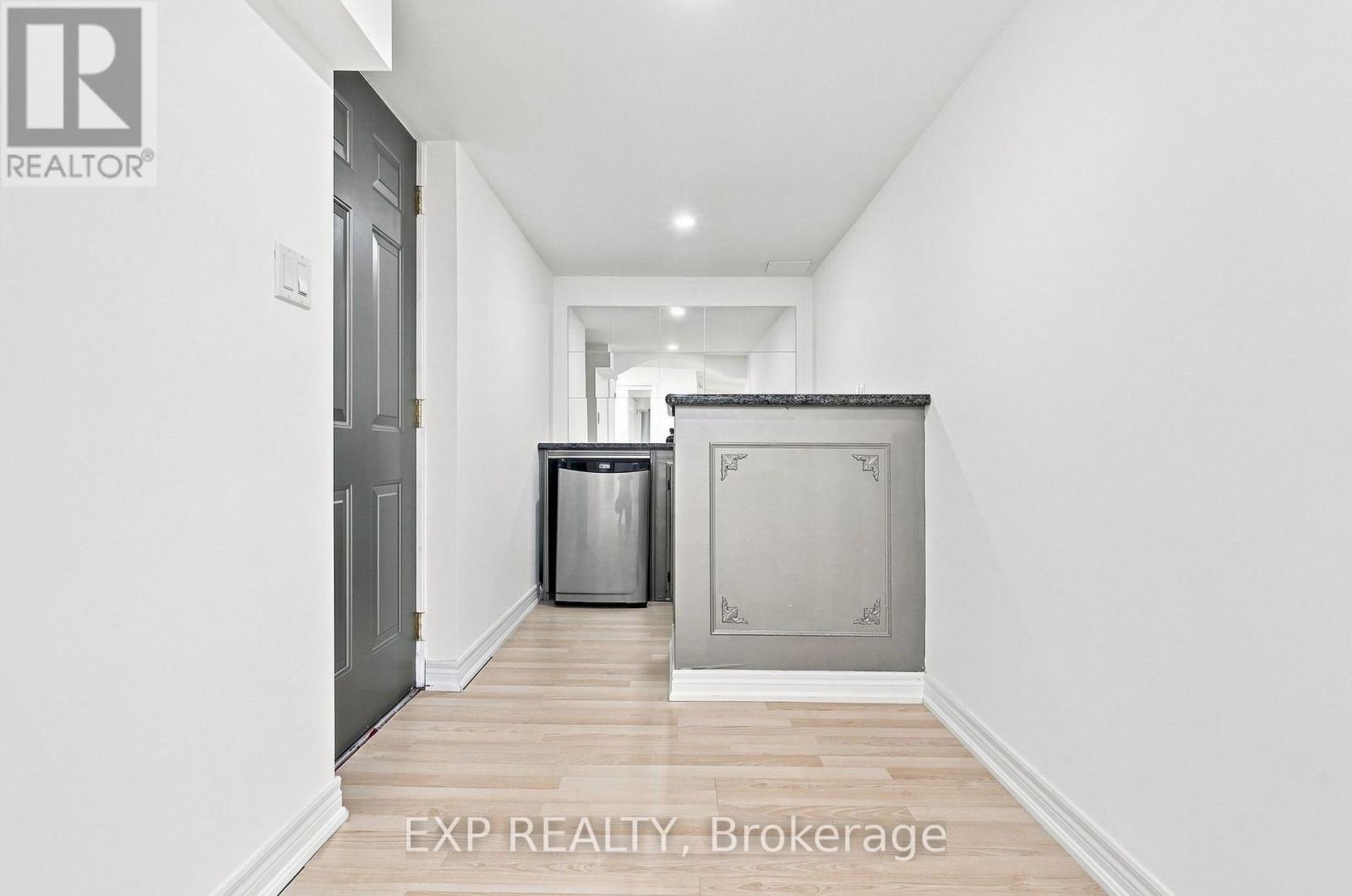 33 VALLEYFORD AVENUE - Image 33