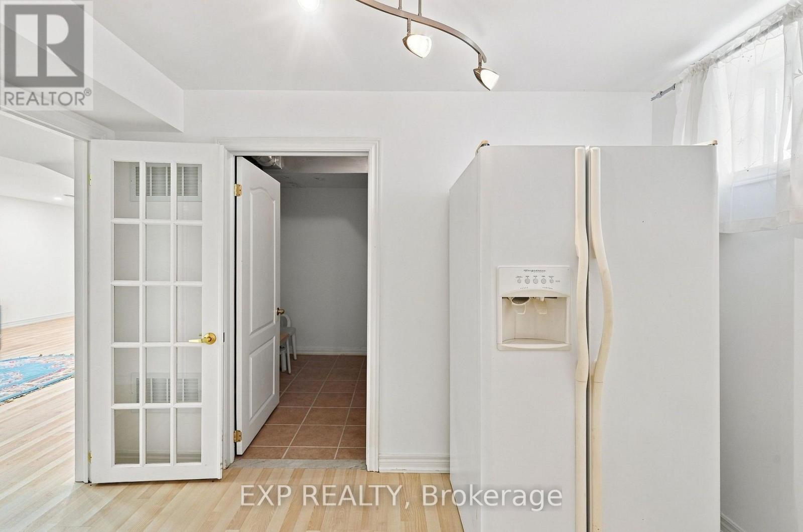 33 VALLEYFORD AVENUE - Image 36