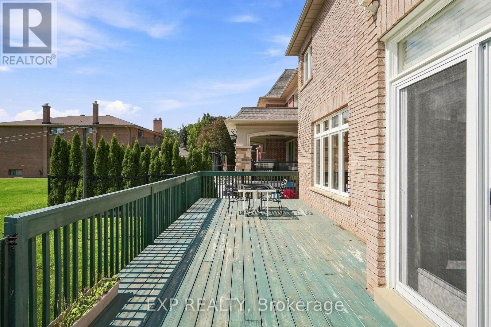 33 VALLEYFORD AVENUE - Image 40