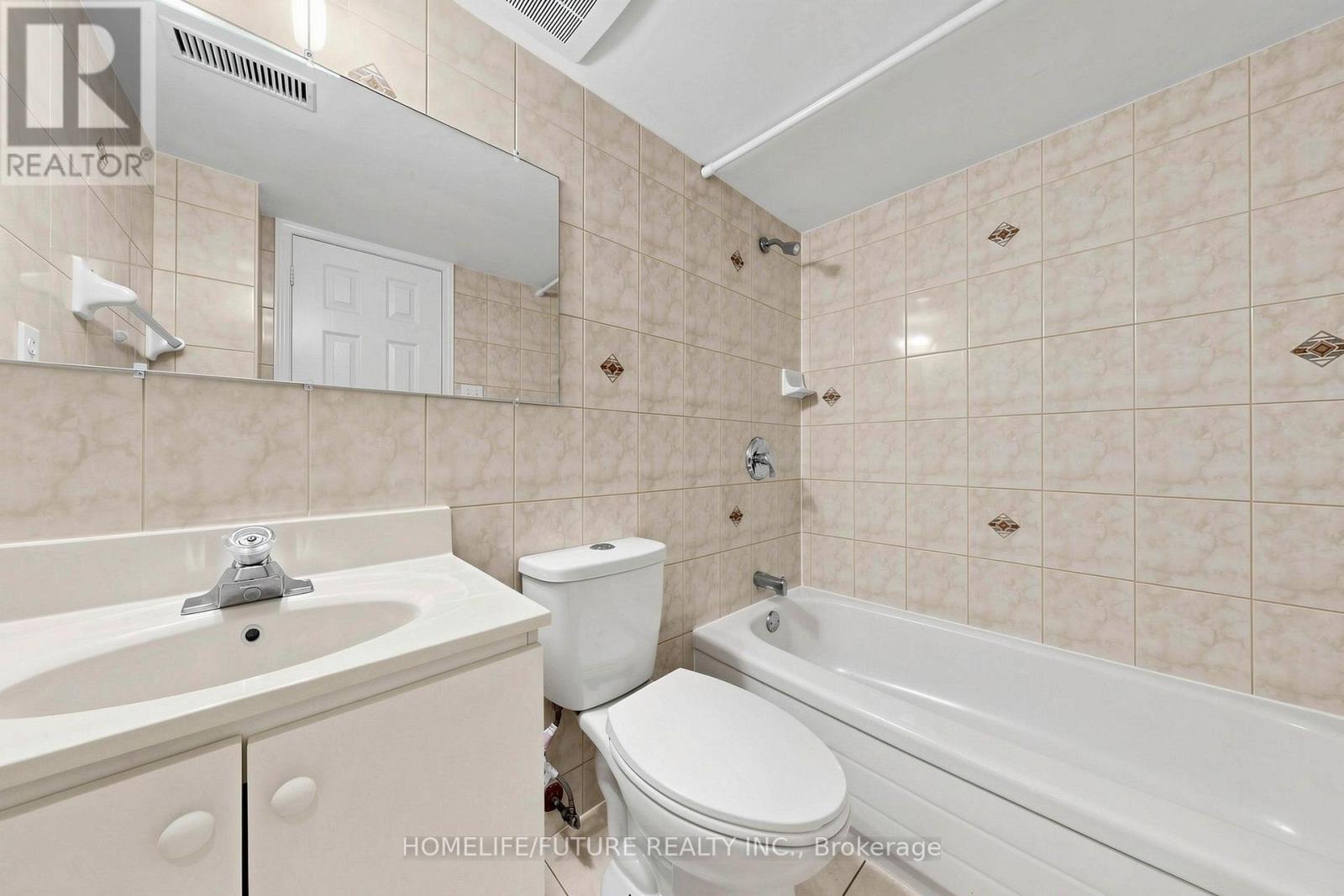 18 HOLLOWAY ROAD - 43