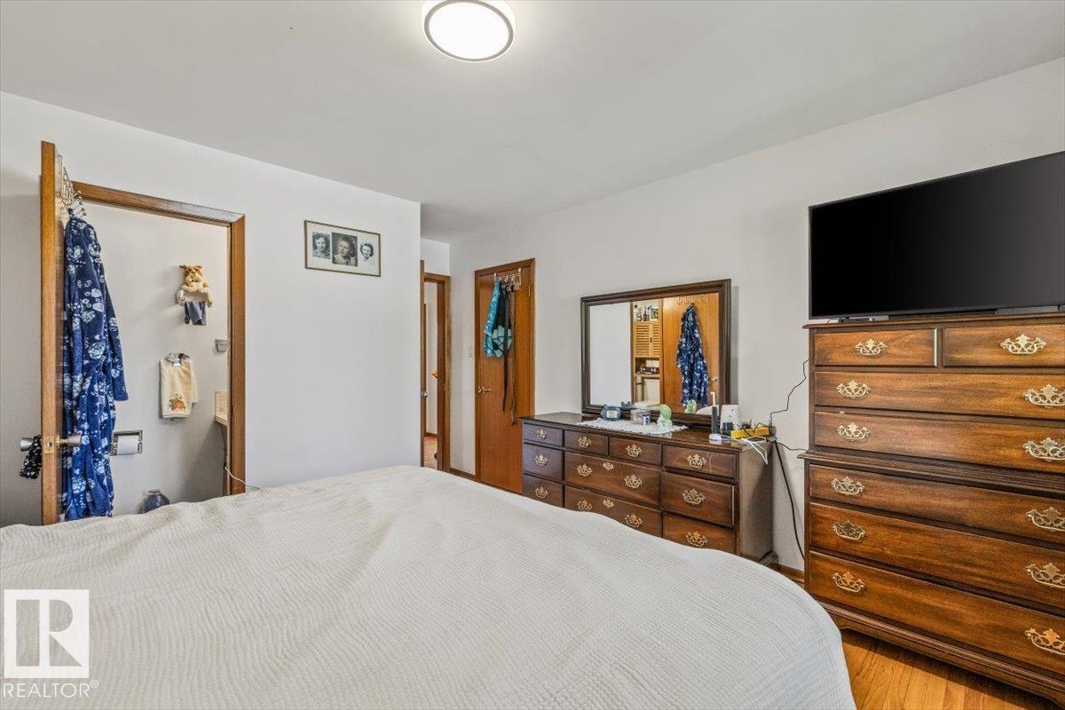 11440 104 ST NW - 29