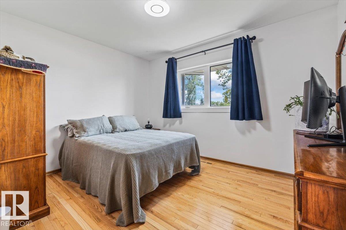 11440 104 ST NW - 25