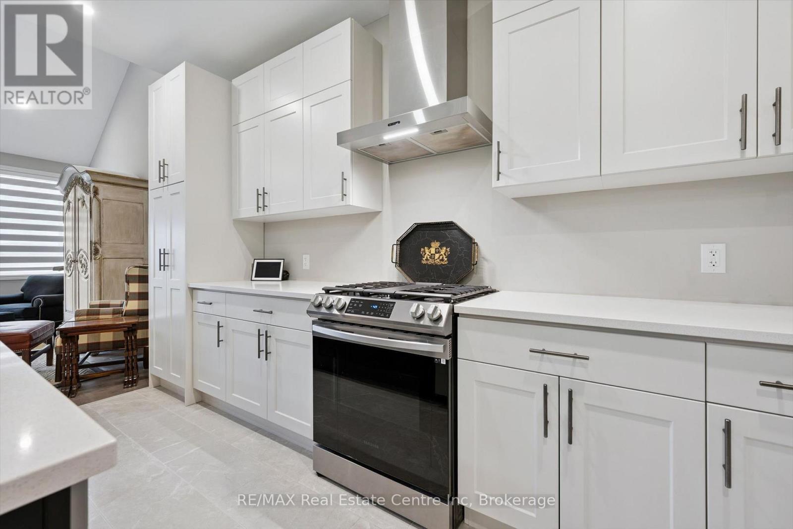 144 Haylock Avenue — photo 8