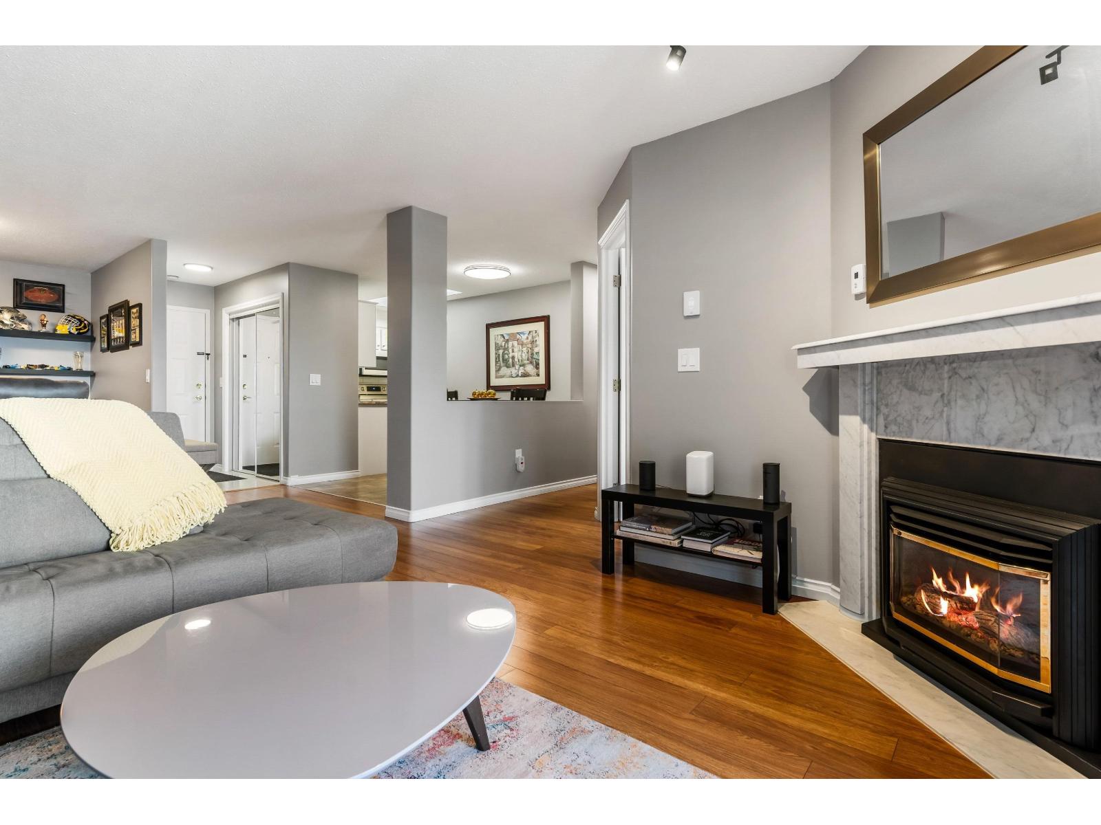 305 8985 MARY STREET, Chilliwack Proper West, Chilliwack