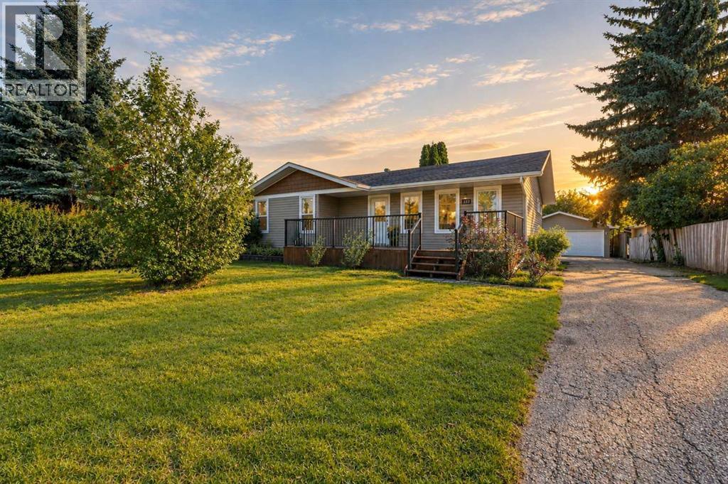 3237 55 Avenue, Red Deer, Alberta, T4N5L3