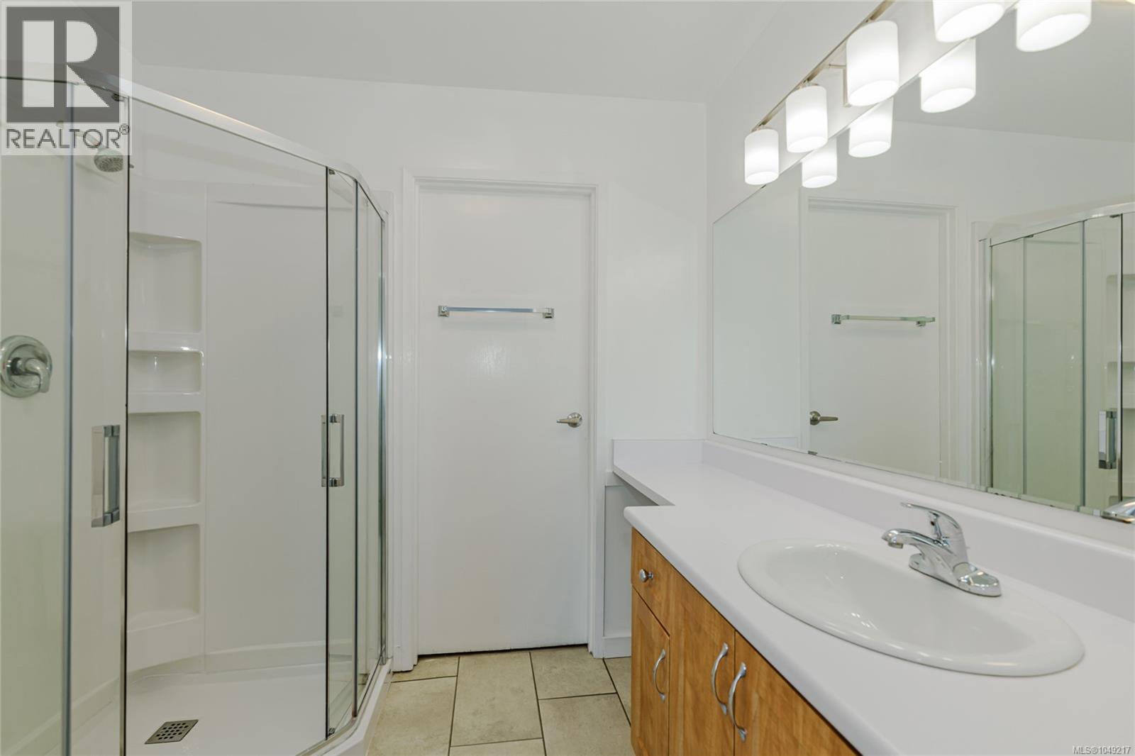 8839 Forest Park Dr - 22