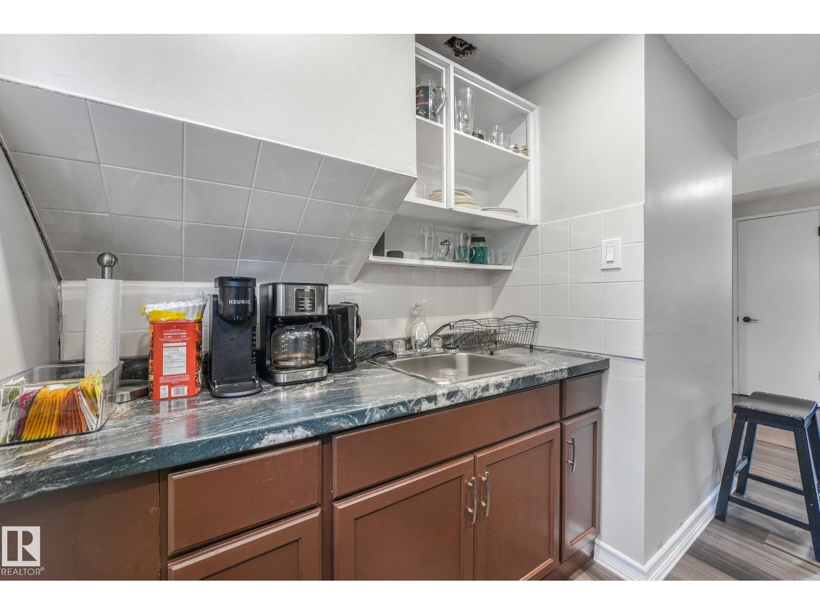 9532 138 AV NW - 30
