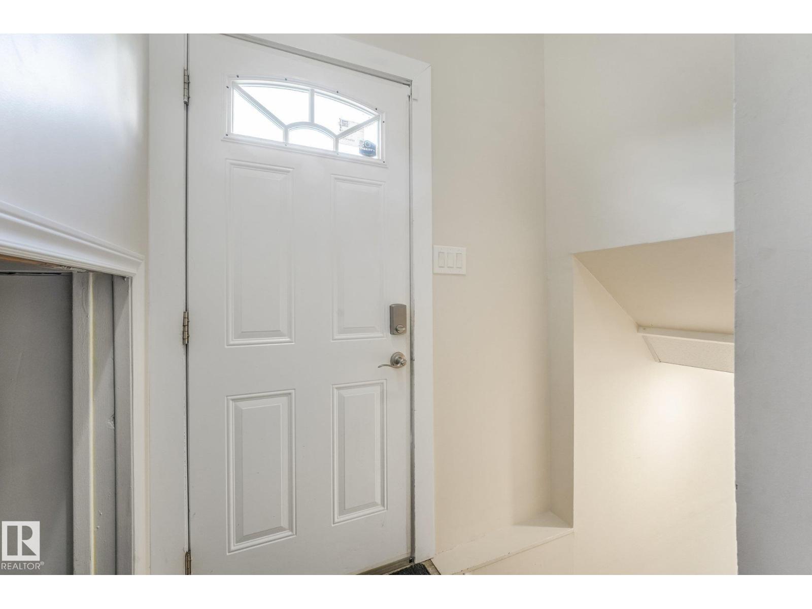 9532 138 AV NW - 44