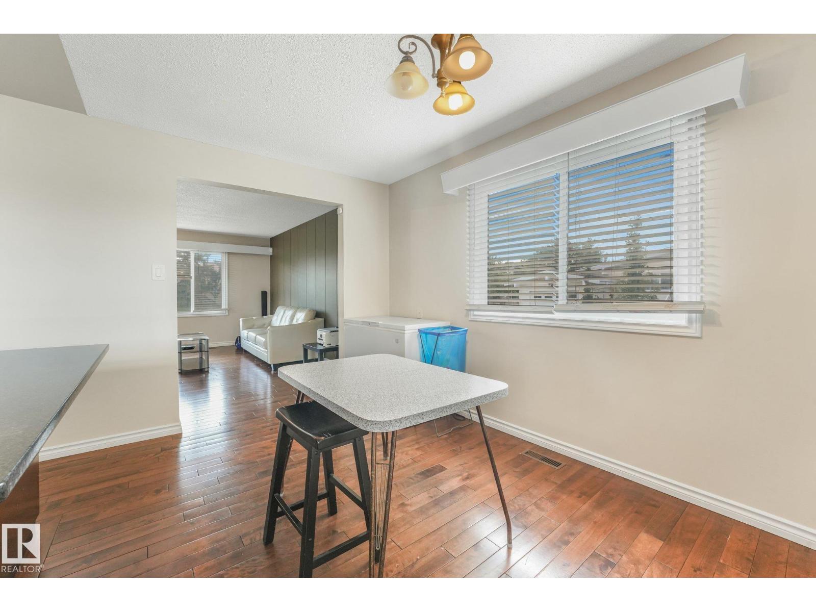 9532 138 AV NW - Image 9