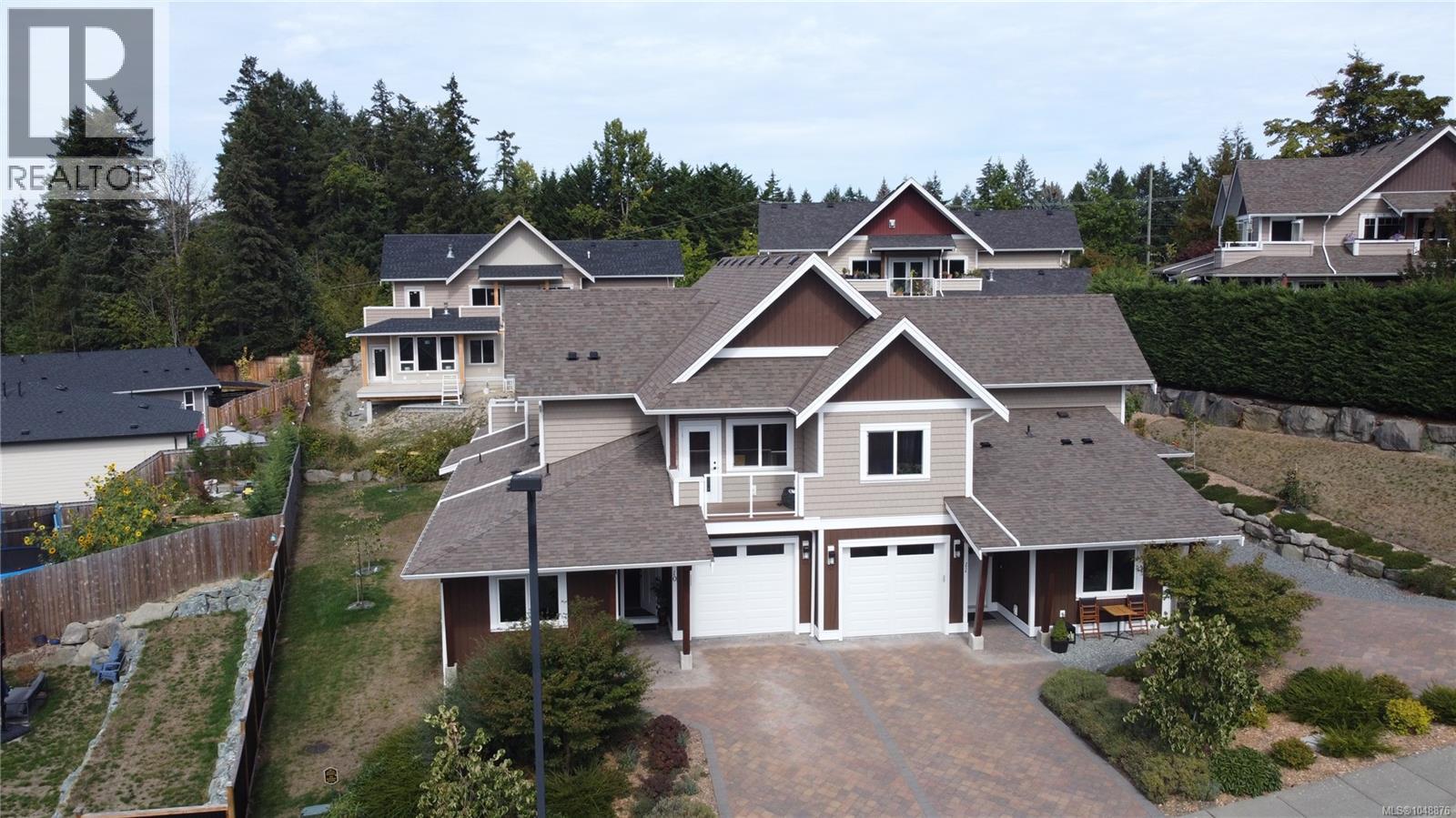 10 420 Cook St, Ladysmith