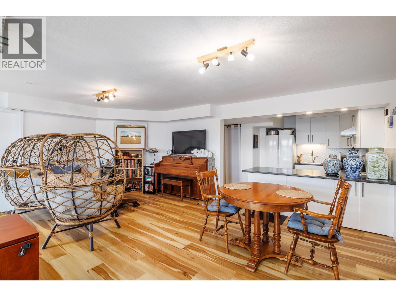328 2440 Old Okanagan Highway, West Kelowna