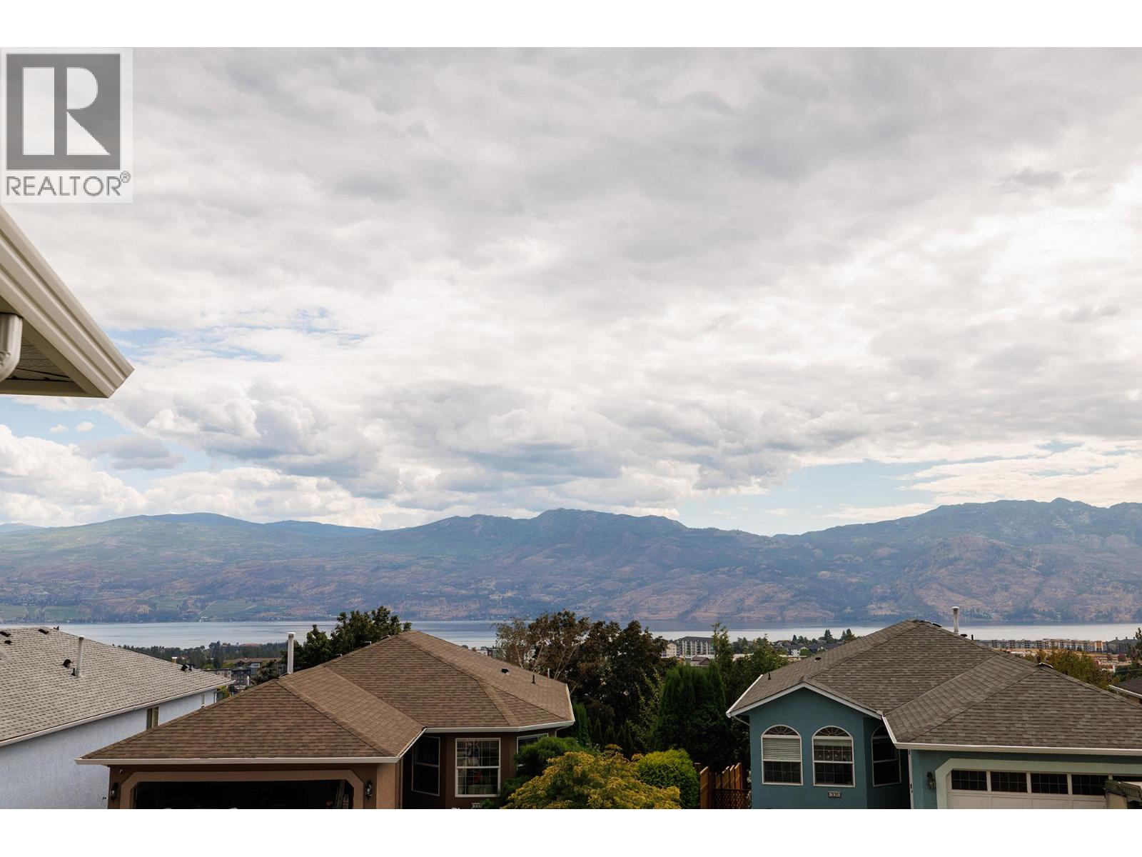 328 2440 Old Okanagan Highway, West Kelowna