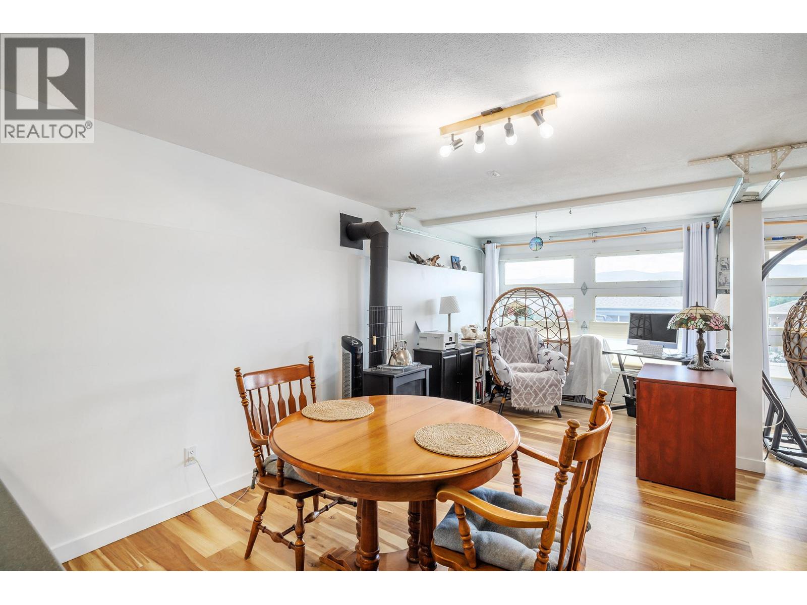 328 2440 Old Okanagan Highway, West Kelowna