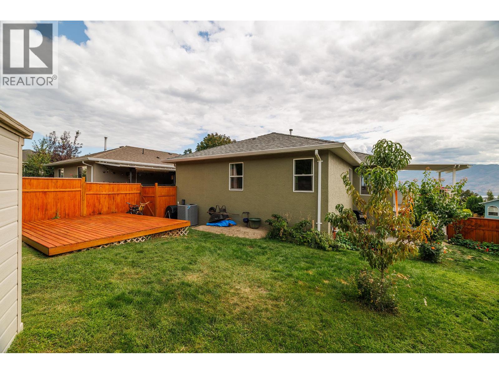 328 2440 Old Okanagan Highway, West Kelowna