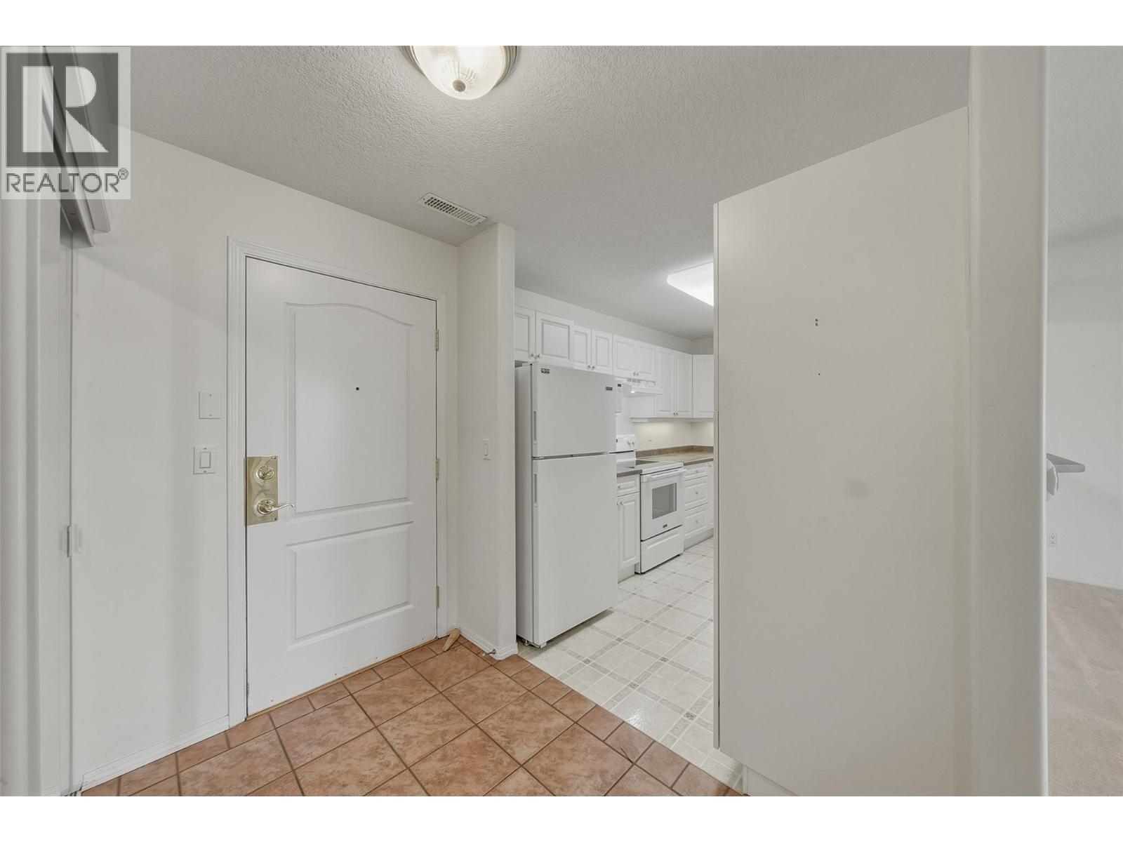 2169 FLAMINGO Road Unit# 104, Kamloops