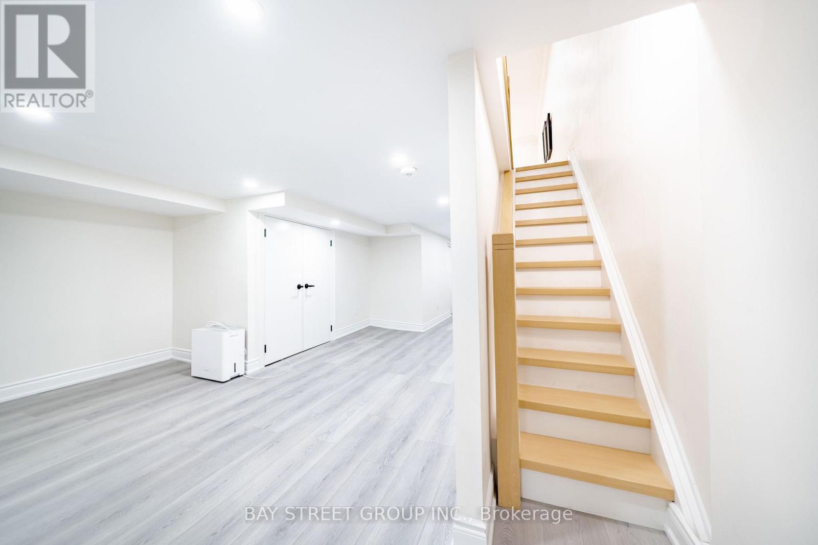49 EMERSON AVENUE - Image 30