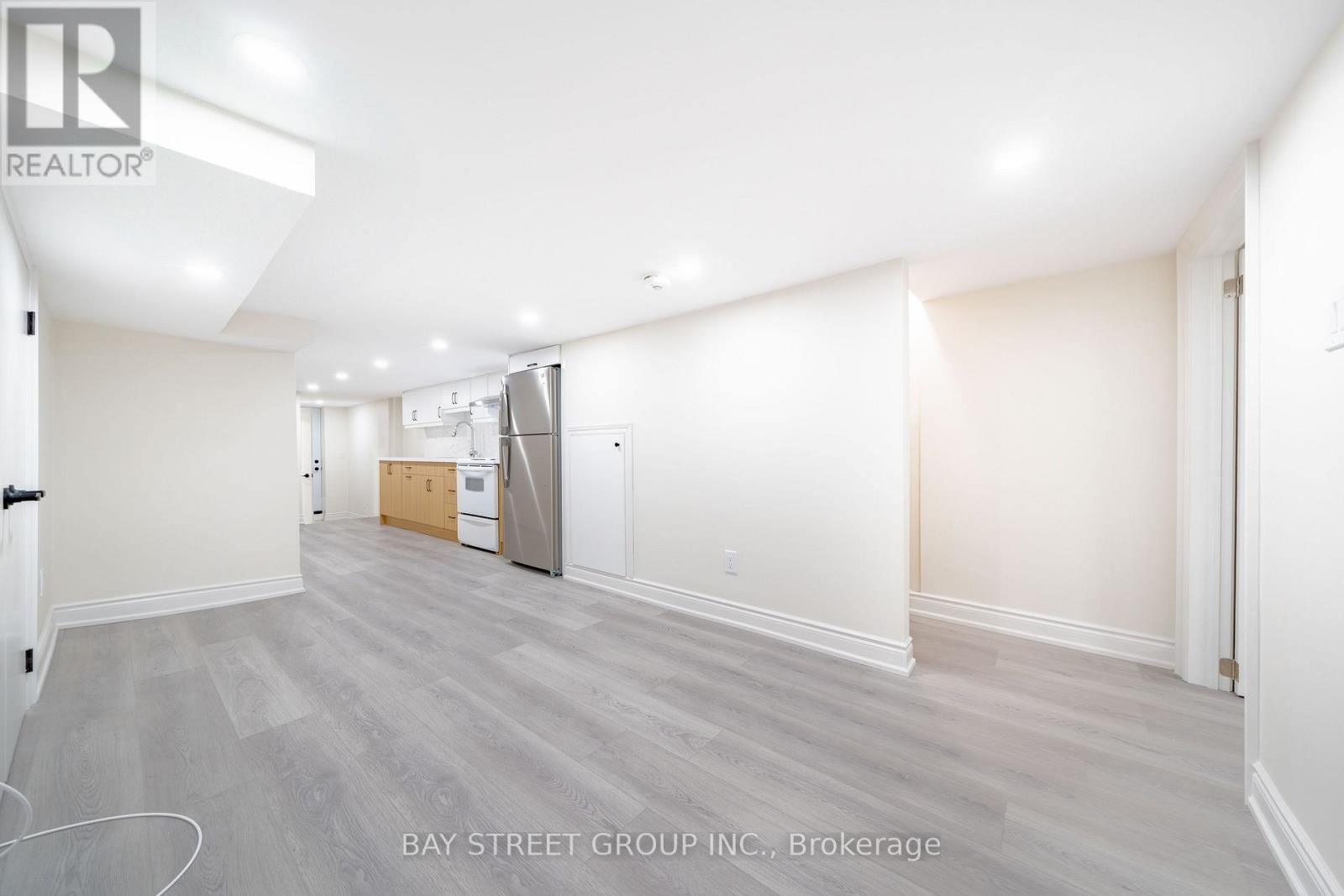 49 EMERSON AVENUE - Image 31