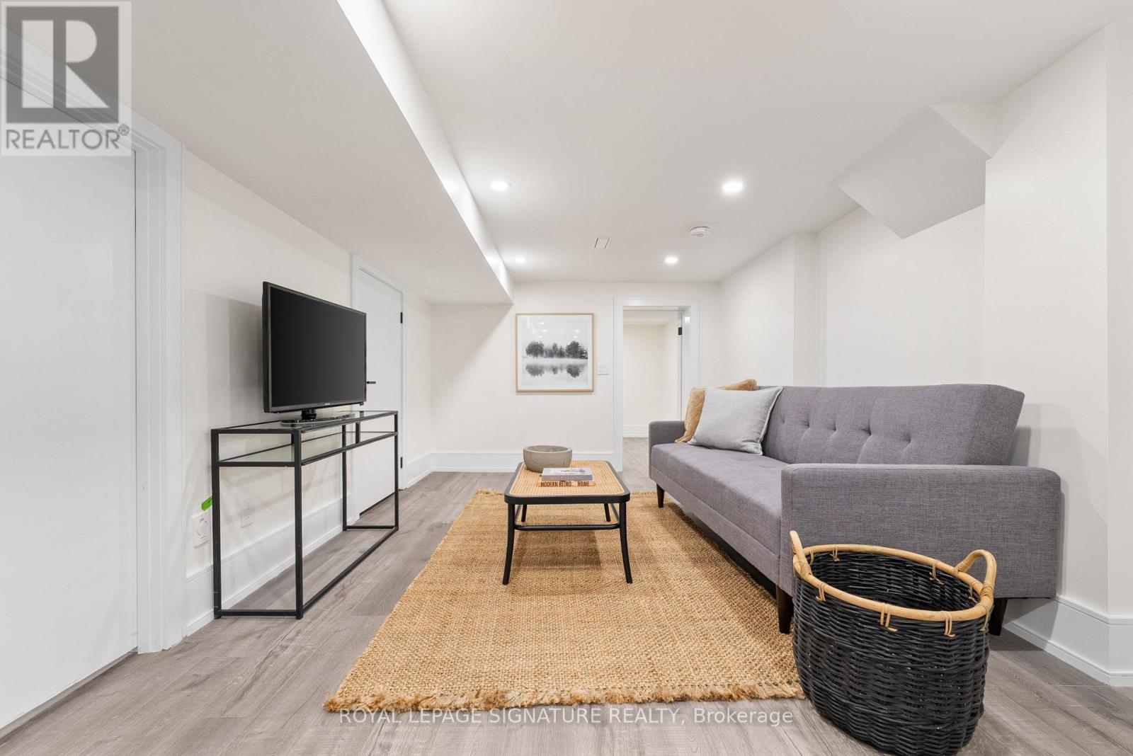 29 BLAKETON ROAD - Image 33