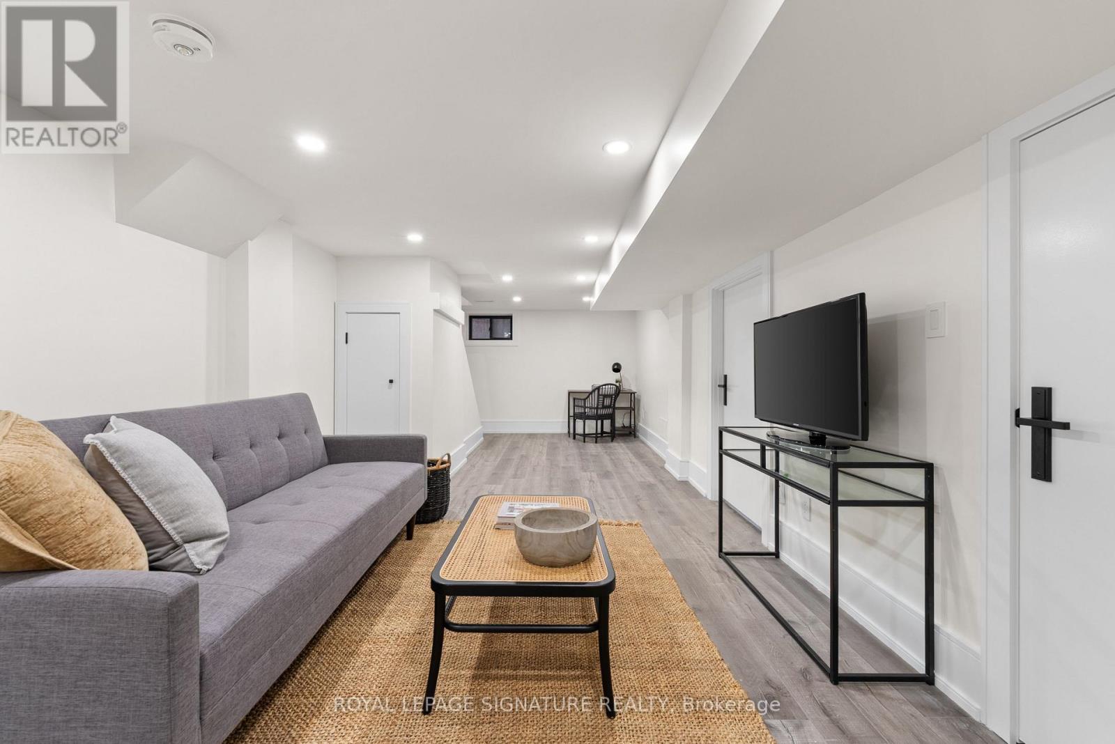 29 BLAKETON ROAD - Image 34