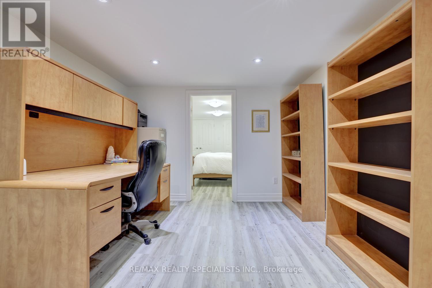 1589 CREDITON PARKWAY - Image 32