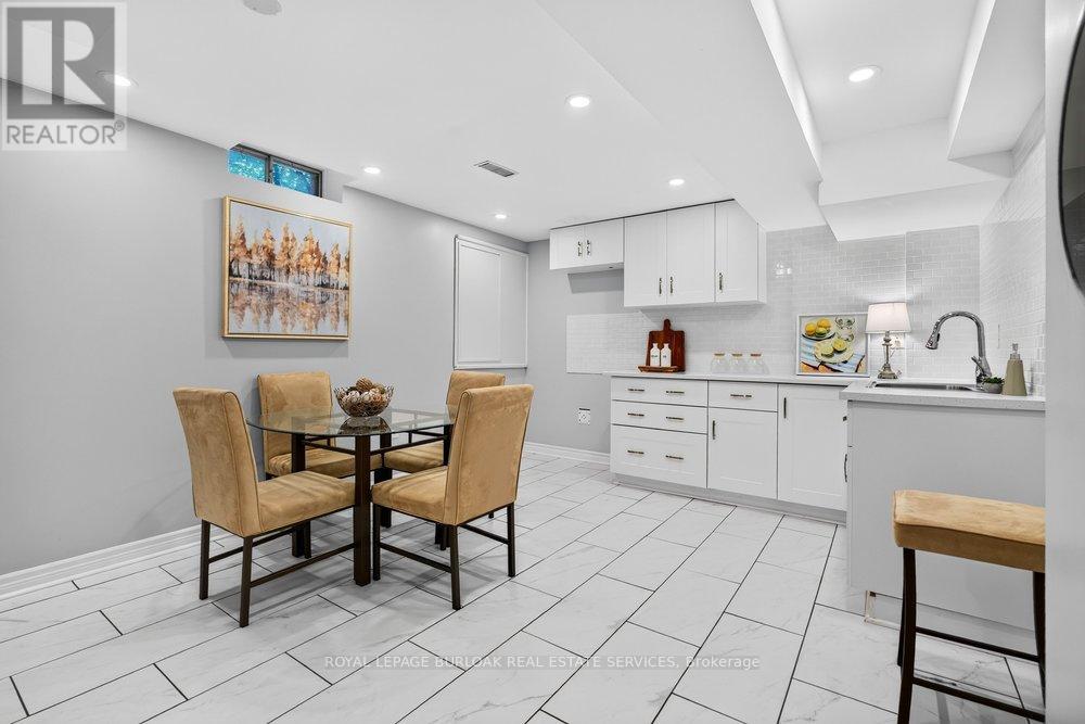 3334 TRELAWNY CIRCLE - Image 33