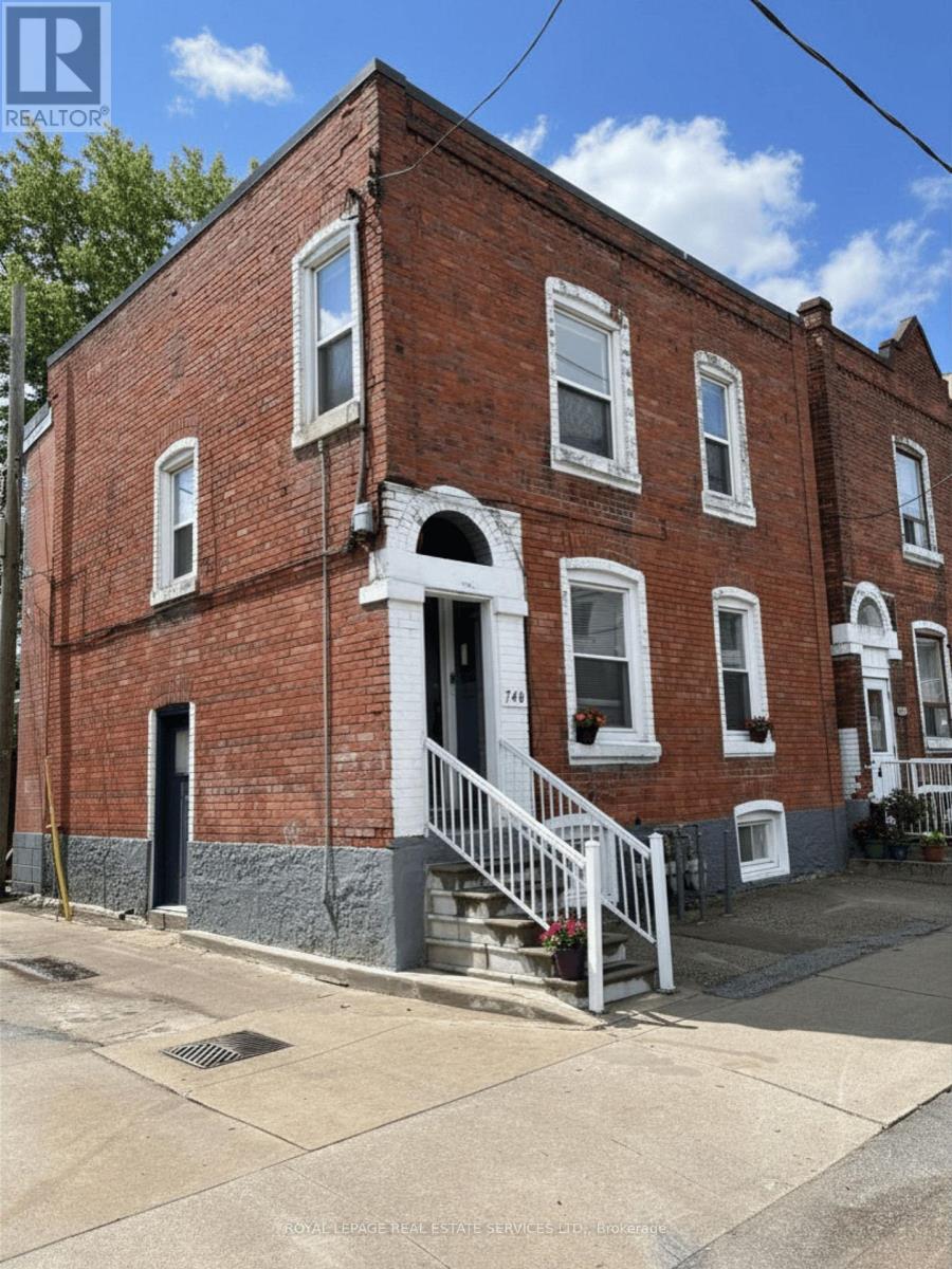 740 LANSDOWNE AVENUE - 2
