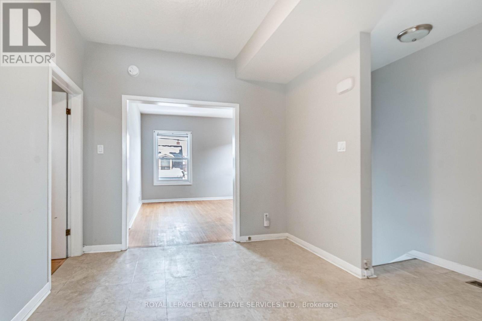 740 LANSDOWNE AVENUE - 8