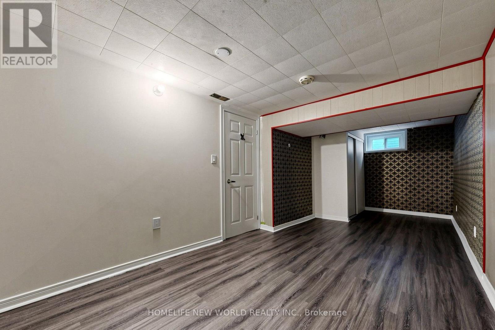 12 GREYFRIAR COURT - Image 32