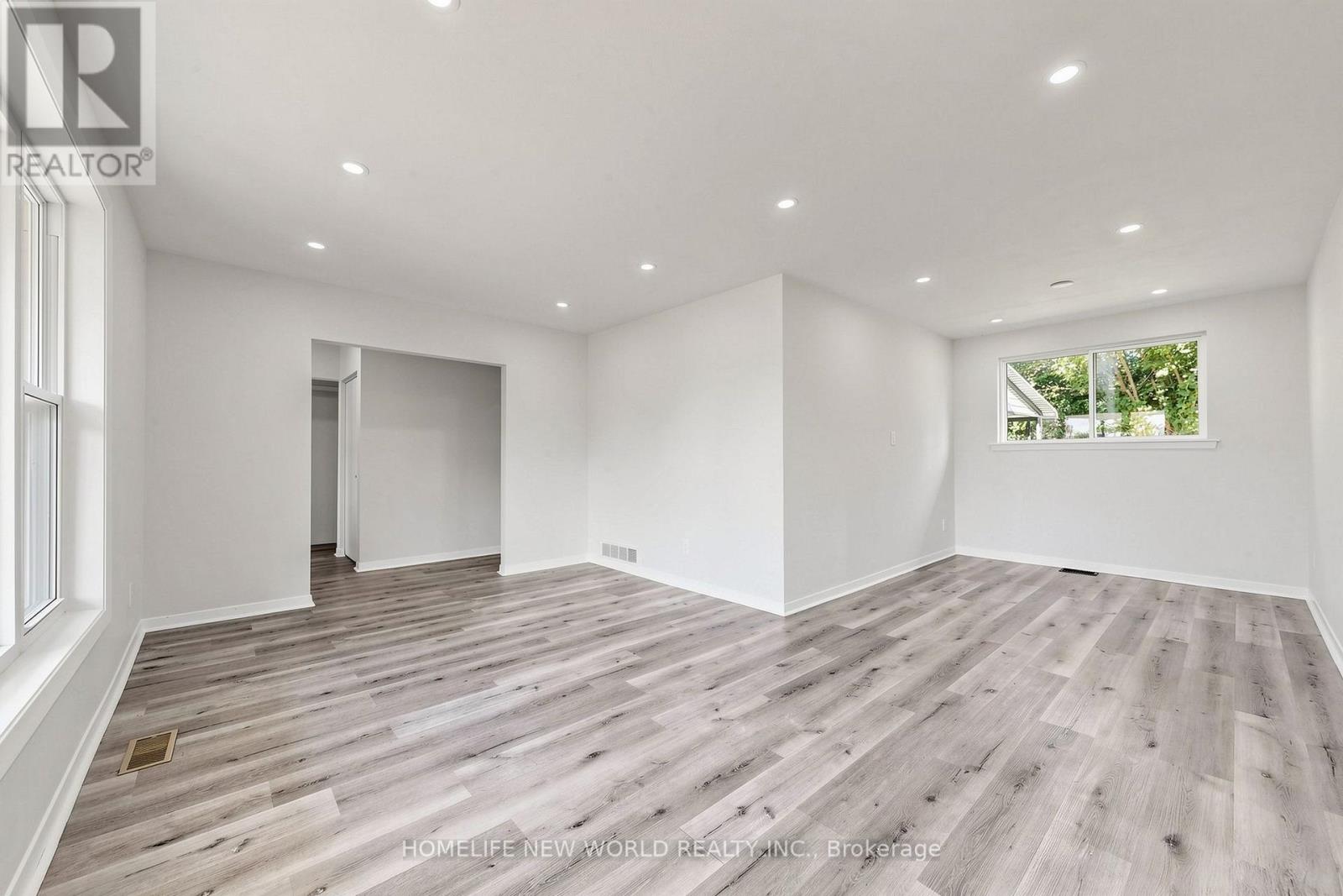 12 GREYFRIAR COURT - 8