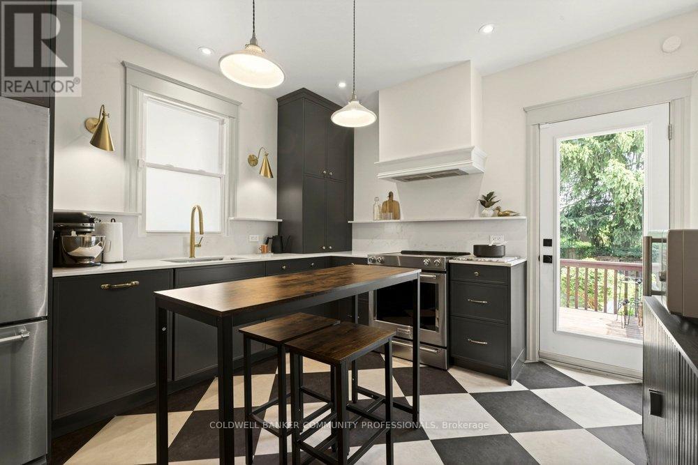 148 DUNDURN STREET N - Image 11