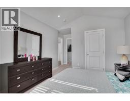 Bedroom - 143 Barrett Street, Saskatoon, SK S7W0Z8 Photo 14