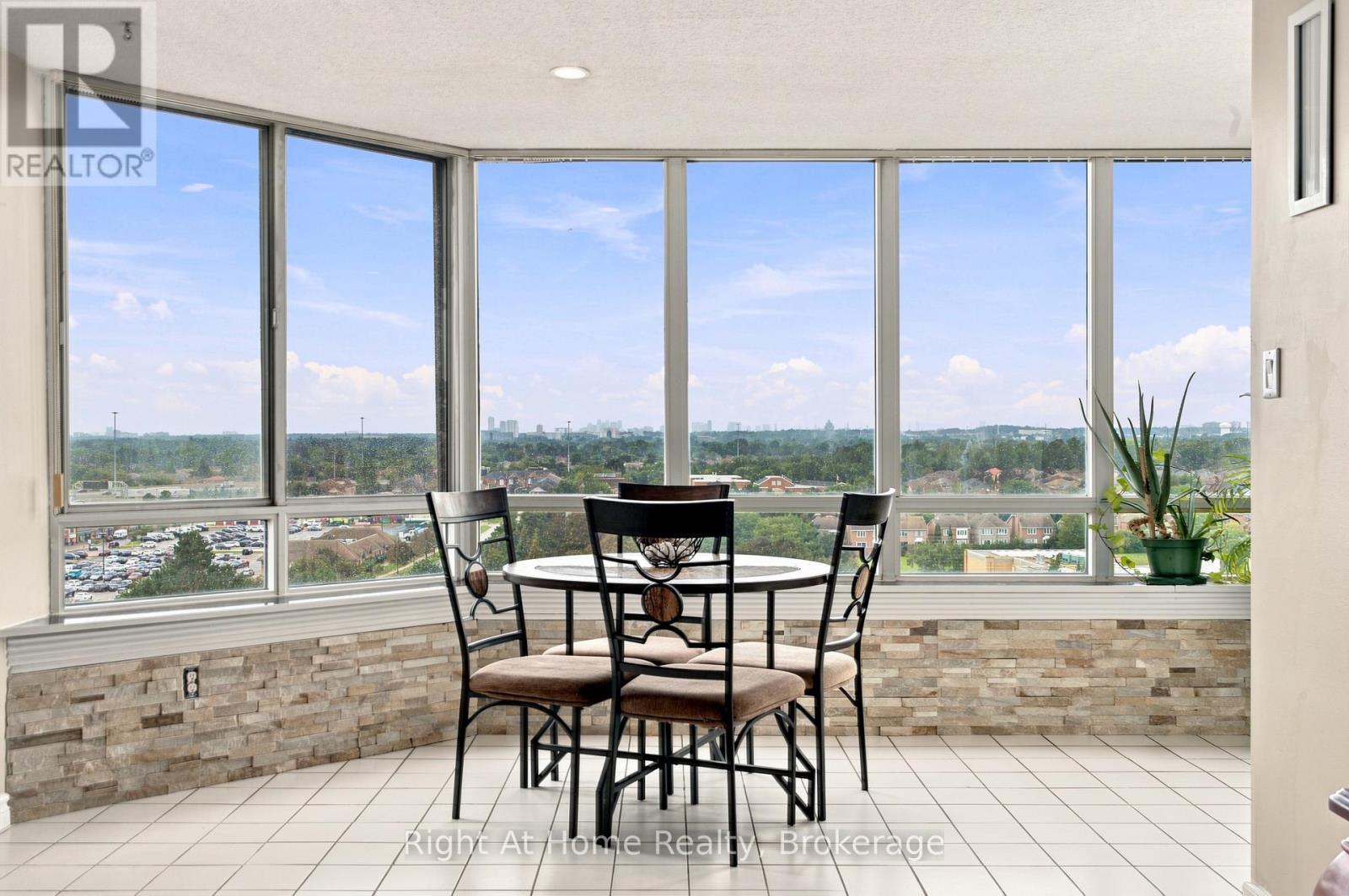 #1215 11753 SHEPPARD AVENUE E - Image 25