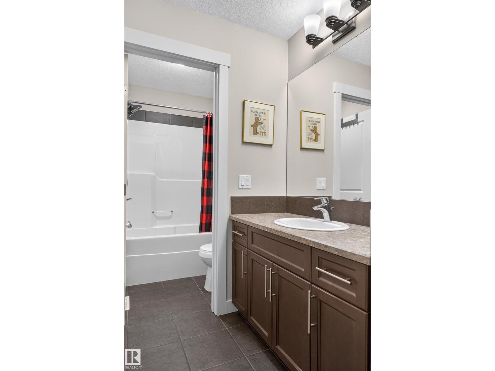 3763 ALEXANDER CR SW - 43