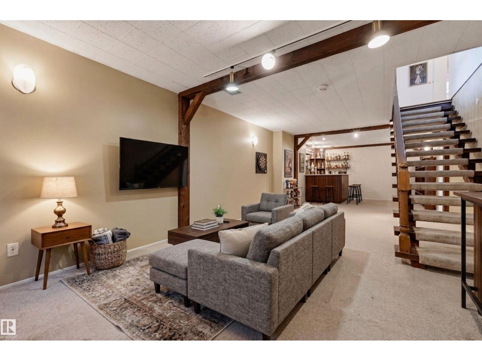 13908 89A AV NW - 35