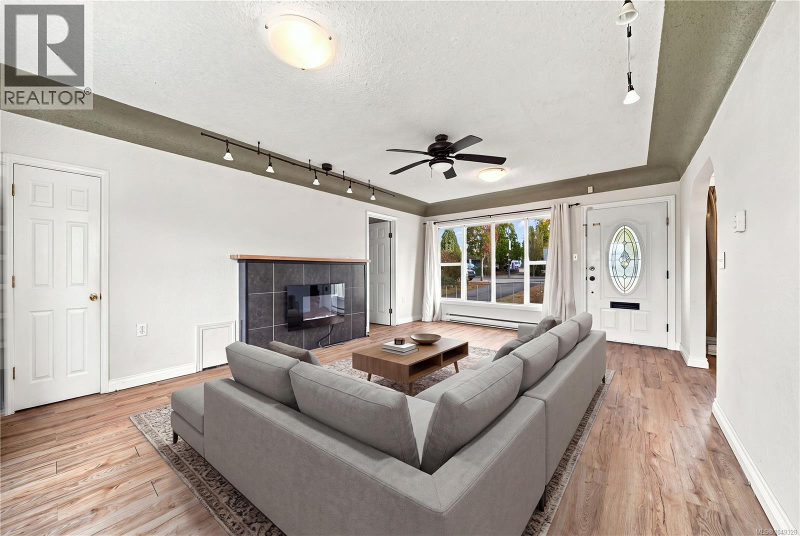 141 Jensen Avenue, Parksville
