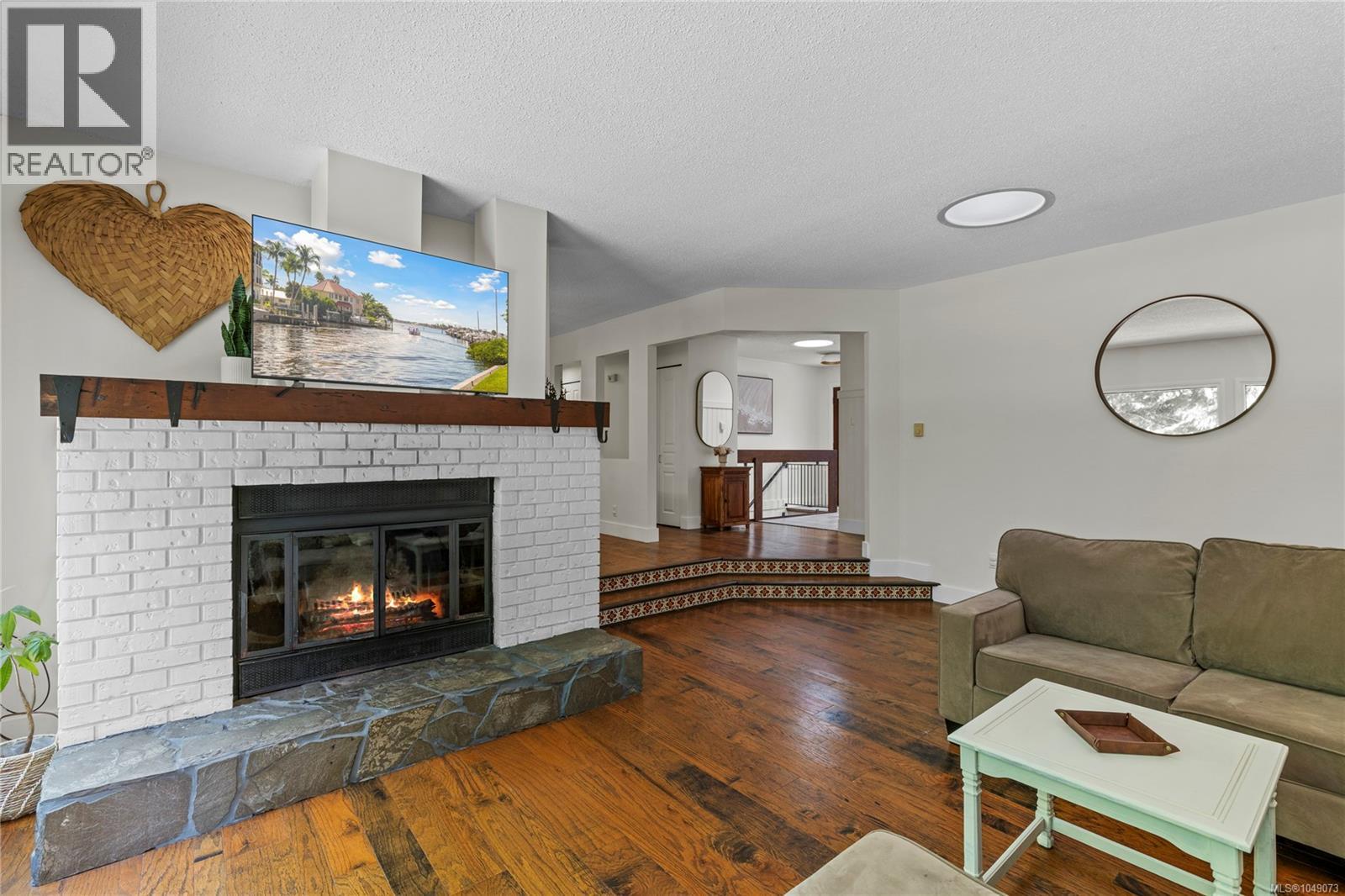3557 Fairview Dr - 12