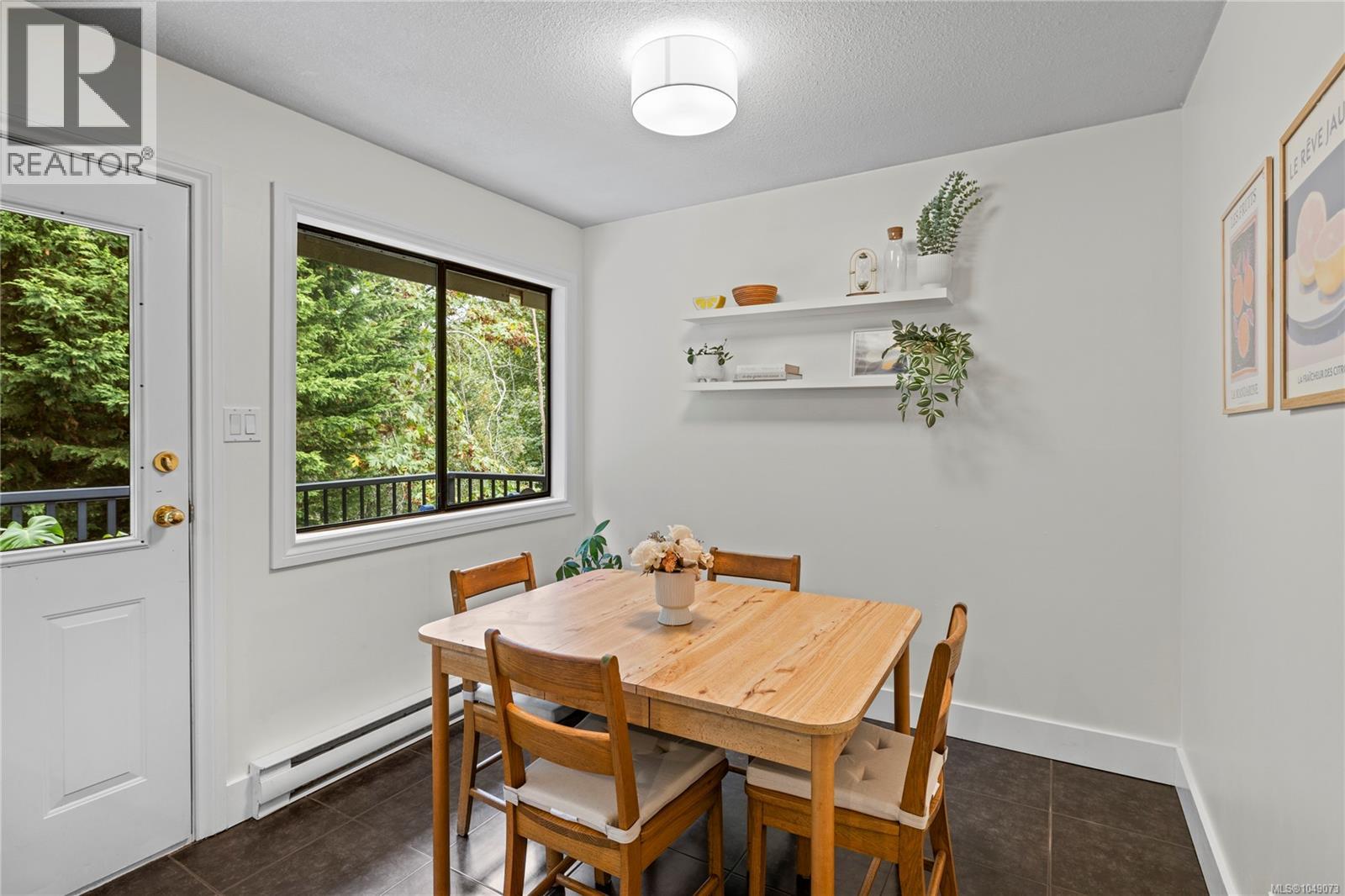 3557 Fairview Dr - Image 20