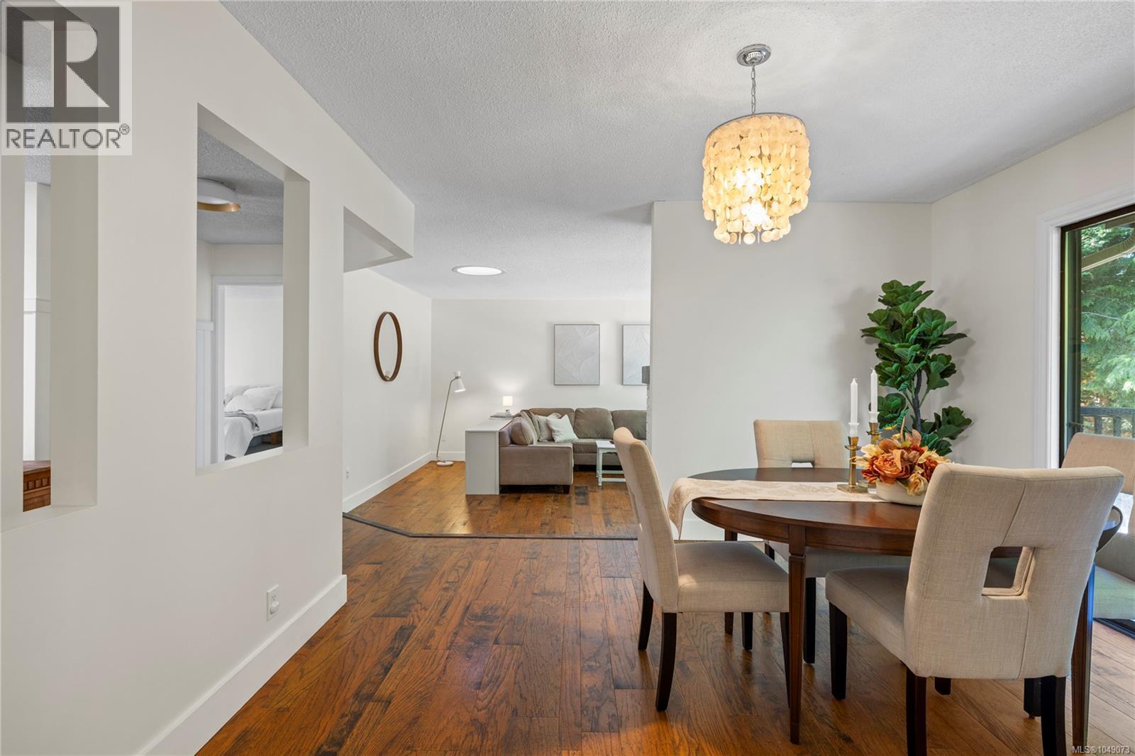 3557 Fairview Dr - Image 21