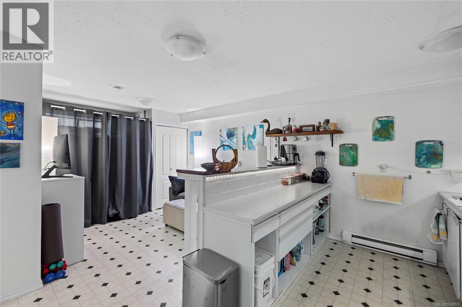 3557 Fairview Dr - 49